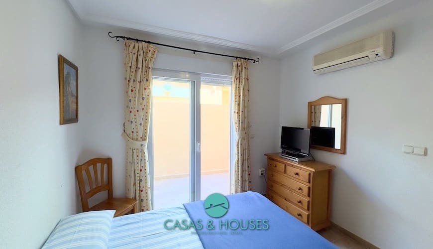 3 quarto Casa em Banda para venda em La Manga del Mar Menor com piscina garagem - 260 000 € (Ref: 8976546)