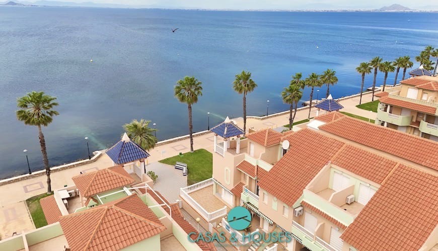 3 quarto Casa em Banda para venda em La Manga del Mar Menor com piscina garagem - 260 000 € (Ref: 8976546)