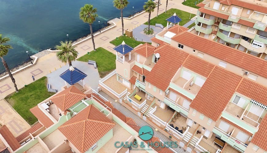 3 quarto Casa em Banda para venda em La Manga del Mar Menor com piscina garagem - 260 000 € (Ref: 8976546)