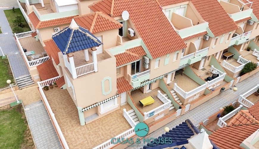 3 quarto Casa em Banda para venda em La Manga del Mar Menor com piscina garagem - 260 000 € (Ref: 8976546)