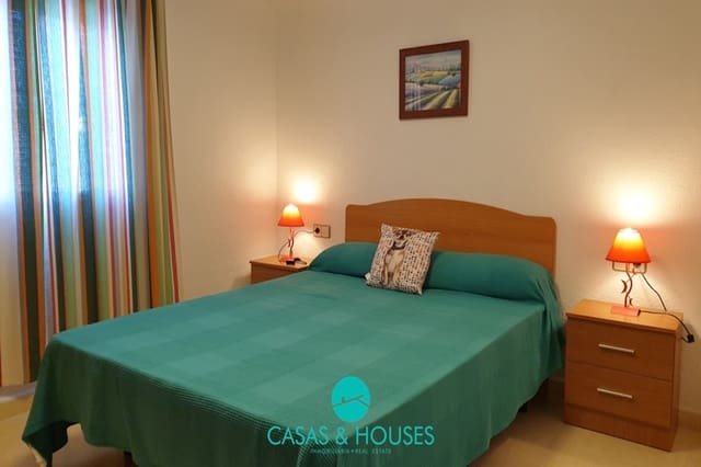 4 soverom Villa til salgs i La Manga del Mar Menor med svømmebasseng garasje - € 410 000 (Ref: 9059900)