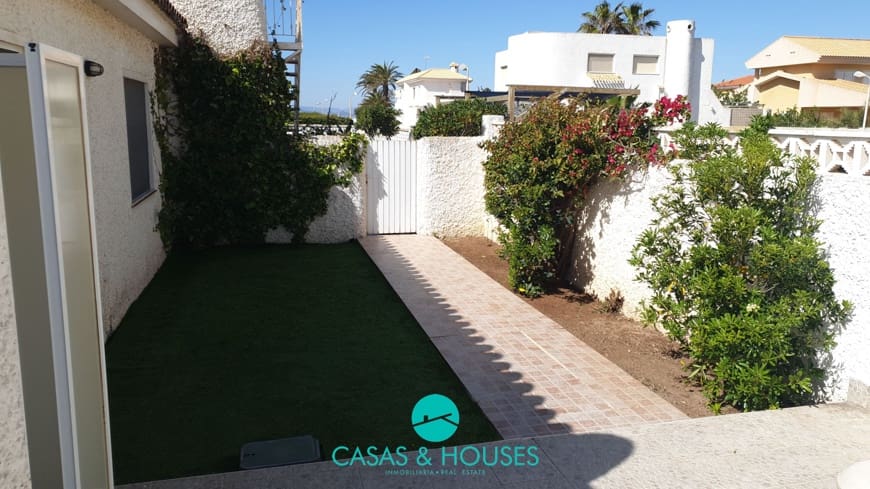 4 soveværelse Villa til salg i La Manga del Mar Menor med swimmingpool garage - € 410.000 (Ref: 9059900)