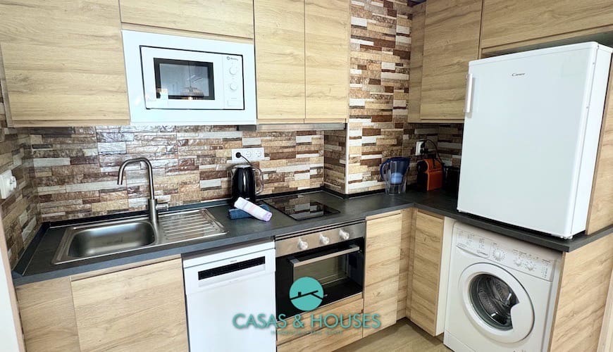 1 bedroom Apartment for sale in La Manga del Mar Menor with pool garage - € 150,000 (Ref: 9101412)