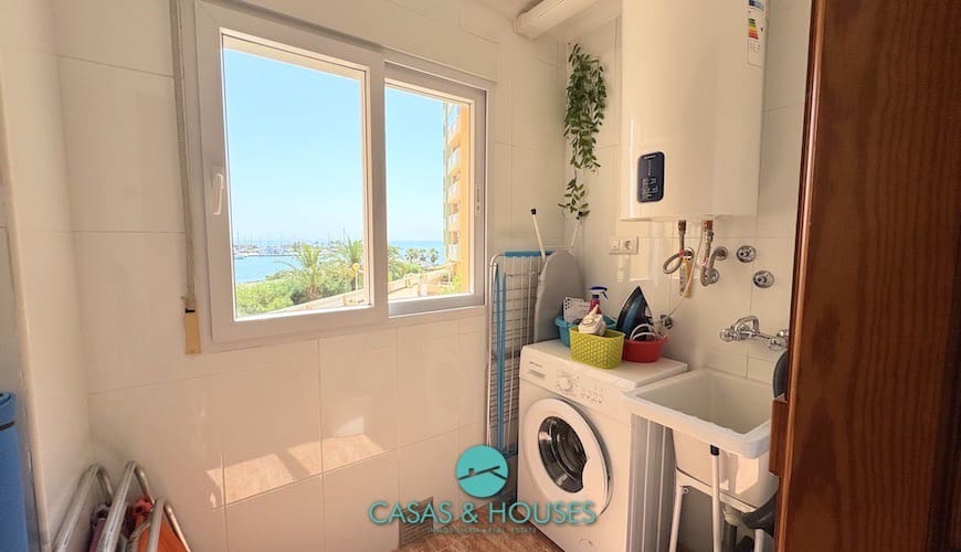 2 bedroom Apartment for sale in La Manga del Mar Menor with pool - € 215,000 (Ref: 9105302)