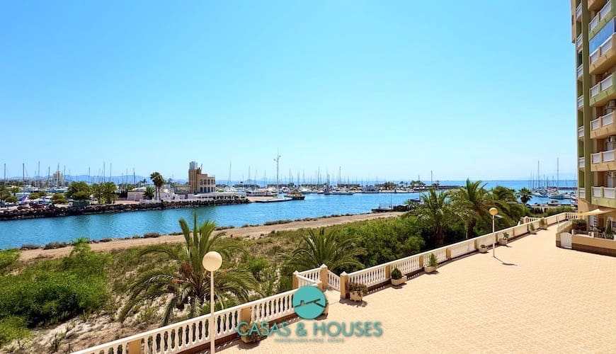 2 bedroom Apartment for sale in La Manga del Mar Menor with pool - € 215,000 (Ref: 9105302)