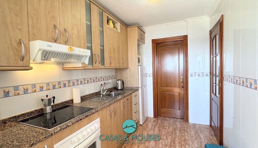 2 bedroom Apartment for sale in La Manga del Mar Menor with pool - € 215,000 (Ref: 9105302)