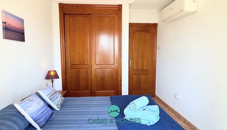 2 bedroom Apartment for sale in La Manga del Mar Menor with pool - € 215,000 (Ref: 9105302)