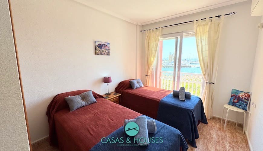 2 bedroom Apartment for sale in La Manga del Mar Menor with pool - € 215,000 (Ref: 9105302)