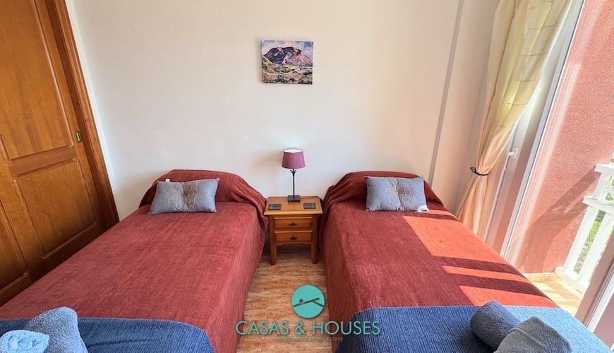 2 bedroom Apartment for sale in La Manga del Mar Menor with pool - € 215,000 (Ref: 9105302)