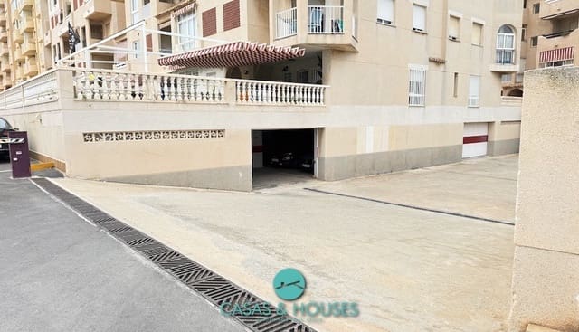 Garaż na sprzedaż w La Manga del Mar Menor - 10 000 € (Ref: 9116384)