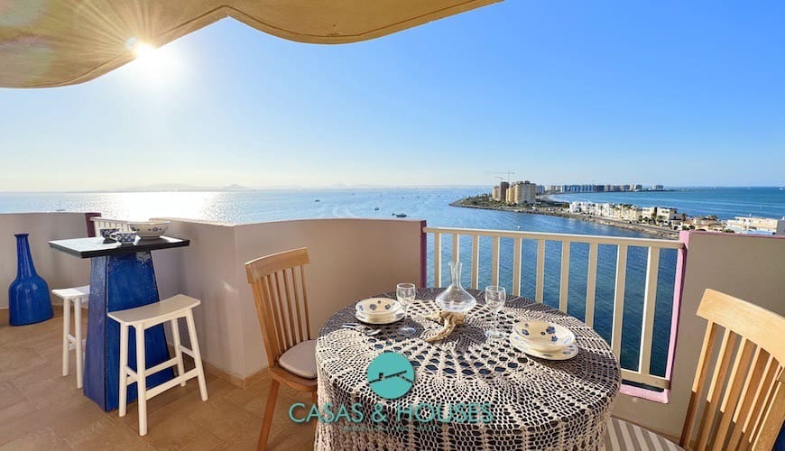 2 bedroom Apartment for sale in La Manga del Mar Menor with pool - € 230,000 (Ref: 9147935)