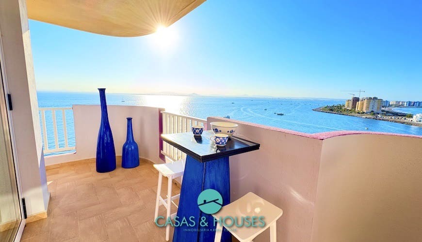 2 bedroom Apartment for sale in La Manga del Mar Menor with pool - € 230,000 (Ref: 9147935)