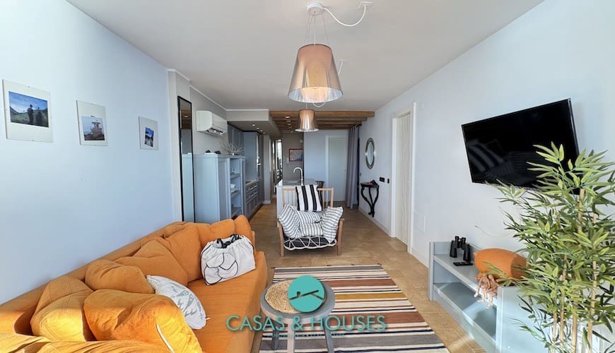 2 bedroom Apartment for sale in La Manga del Mar Menor with pool - € 230,000 (Ref: 9147935)