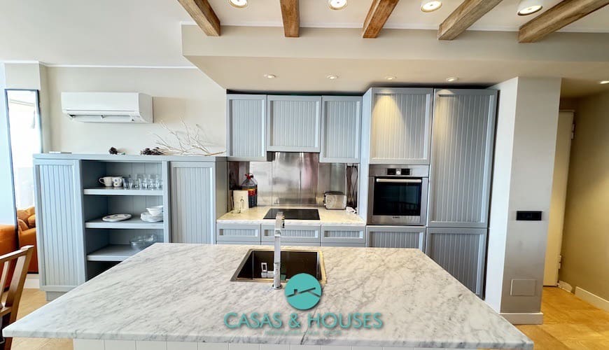 2 bedroom Apartment for sale in La Manga del Mar Menor with pool - € 230,000 (Ref: 9147935)