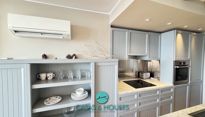 2 bedroom Apartment for sale in La Manga del Mar Menor with pool - € 230,000 (Ref: 9147935)