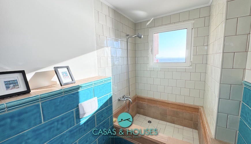 2 bedroom Apartment for sale in La Manga del Mar Menor with pool - € 230,000 (Ref: 9147935)