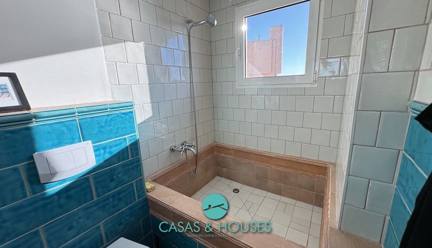 2 bedroom Apartment for sale in La Manga del Mar Menor with pool - € 230,000 (Ref: 9147935)