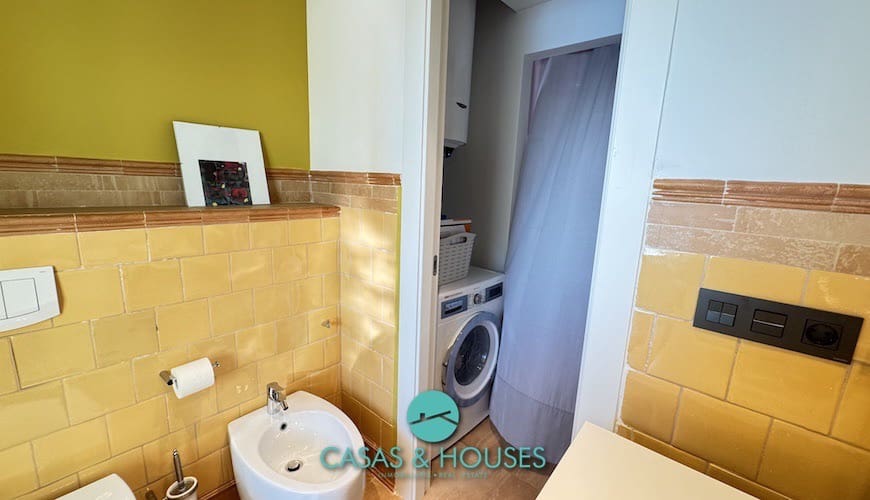 2 bedroom Apartment for sale in La Manga del Mar Menor with pool - € 230,000 (Ref: 9147935)