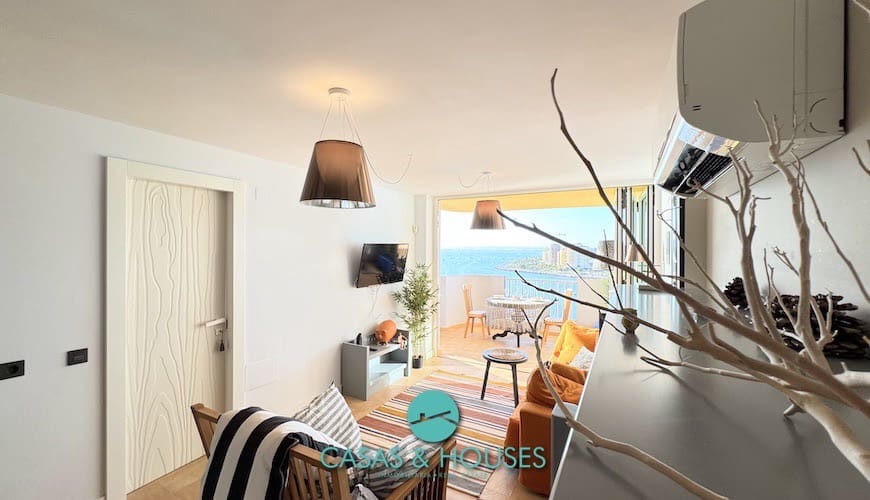 2 bedroom Apartment for sale in La Manga del Mar Menor with pool - € 230,000 (Ref: 9147935)