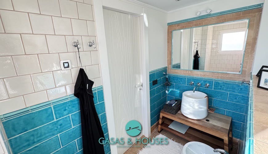 2 bedroom Apartment for sale in La Manga del Mar Menor with pool - € 230,000 (Ref: 9147935)