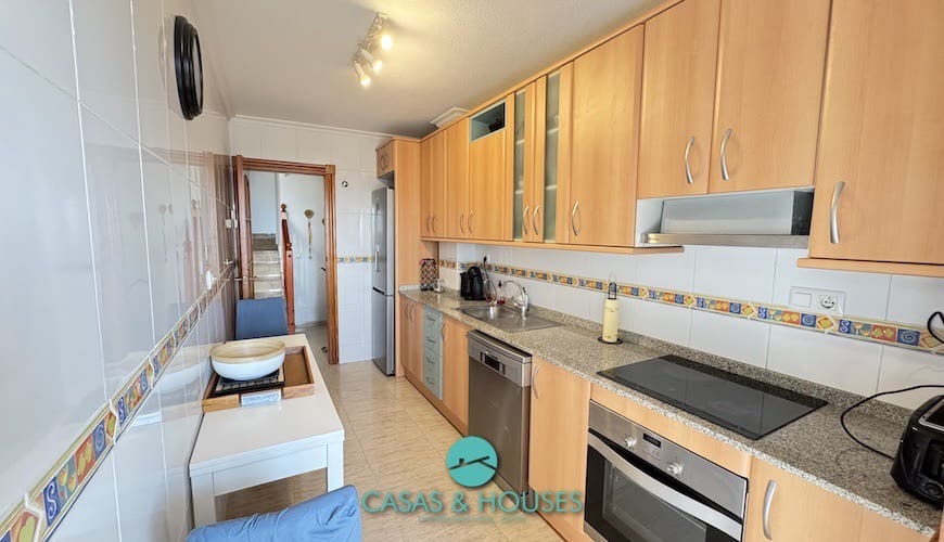 Apartamento de 3 habitaciones en La Manga del Mar Menor en venta con piscina - 245.000 € (Ref: 9185721)