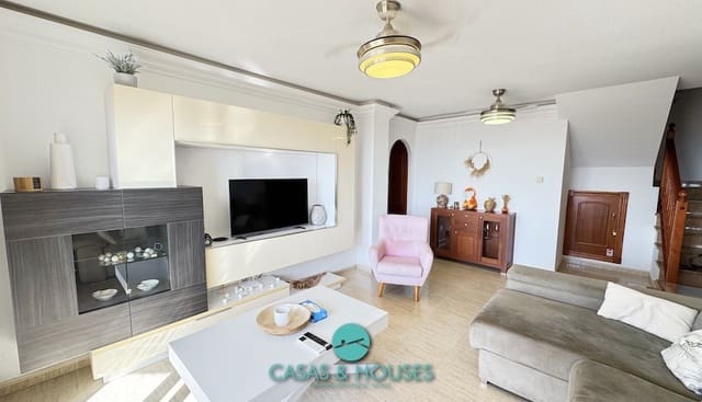 3 bedroom Apartment for sale in La Manga del Mar Menor with pool - € 245,000 (Ref: 9185721)