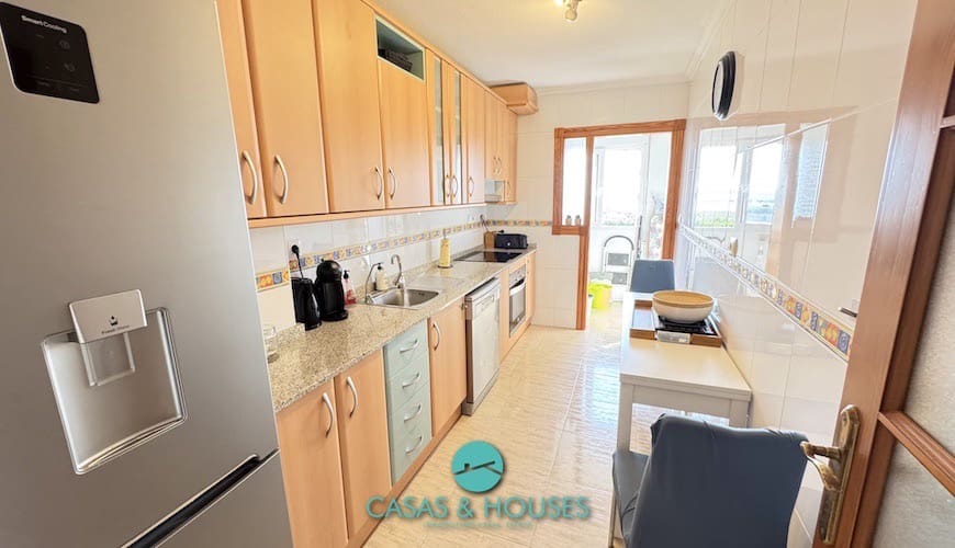 Apartamento de 3 habitaciones en La Manga del Mar Menor en venta con piscina - 245.000 € (Ref: 9185721)