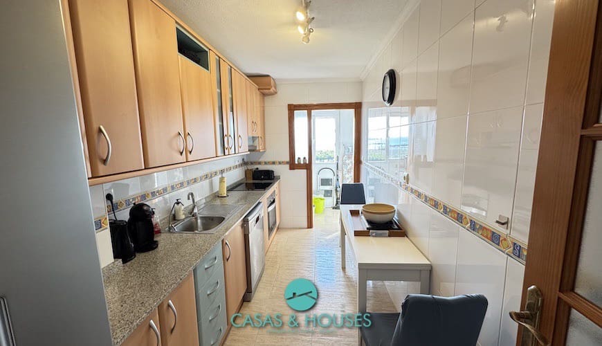 Apartamento de 3 habitaciones en La Manga del Mar Menor en venta con piscina - 245.000 € (Ref: 9185721)