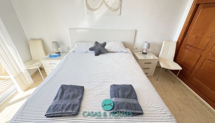 Apartamento de 3 habitaciones en La Manga del Mar Menor en venta con piscina - 245.000 € (Ref: 9185721)