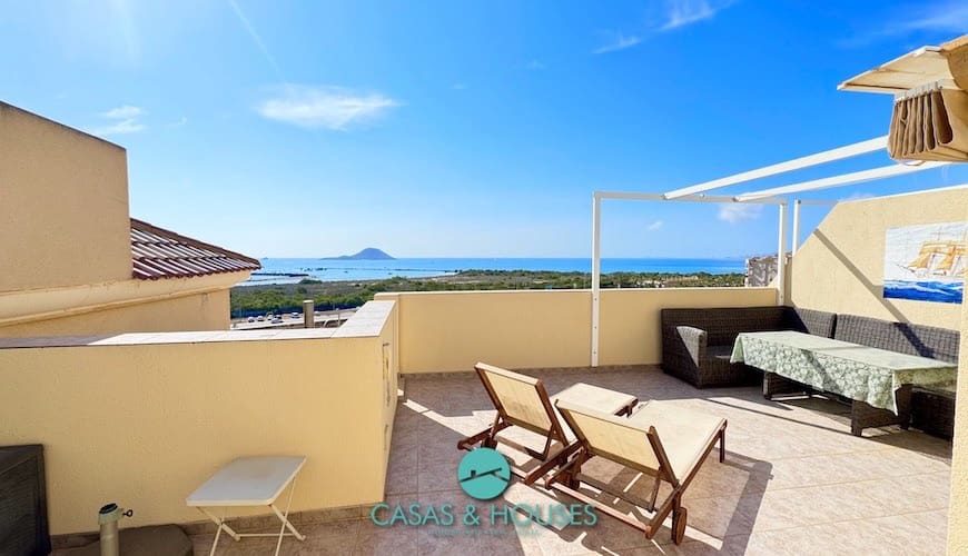 Apartamento de 3 habitaciones en La Manga del Mar Menor en venta con piscina - 245.000 € (Ref: 9185721)