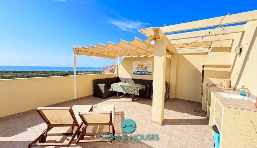 Apartamento de 3 habitaciones en La Manga del Mar Menor en venta con piscina - 245.000 € (Ref: 9185721)