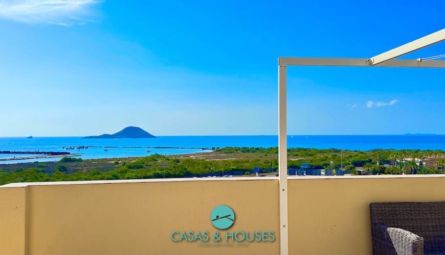 Apartamento de 3 habitaciones en La Manga del Mar Menor en venta con piscina - 245.000 € (Ref: 9185721)