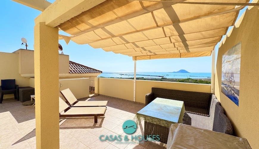 Apartamento de 3 habitaciones en La Manga del Mar Menor en venta con piscina - 245.000 € (Ref: 9185721)