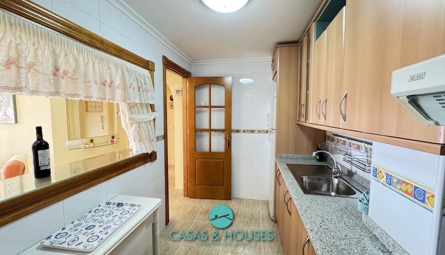 2 bedroom Apartment for sale in La Manga del Mar Menor with pool garage - € 176,000 (Ref: 9201990)