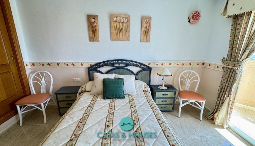 2 bedroom Apartment for sale in La Manga del Mar Menor with pool garage - € 176,000 (Ref: 9201990)