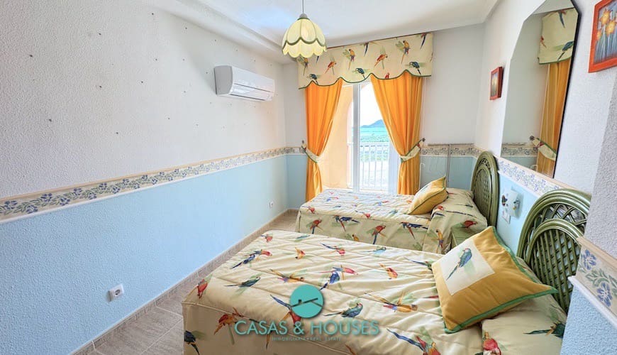 2 bedroom Apartment for sale in La Manga del Mar Menor with pool garage - € 176,000 (Ref: 9201990)