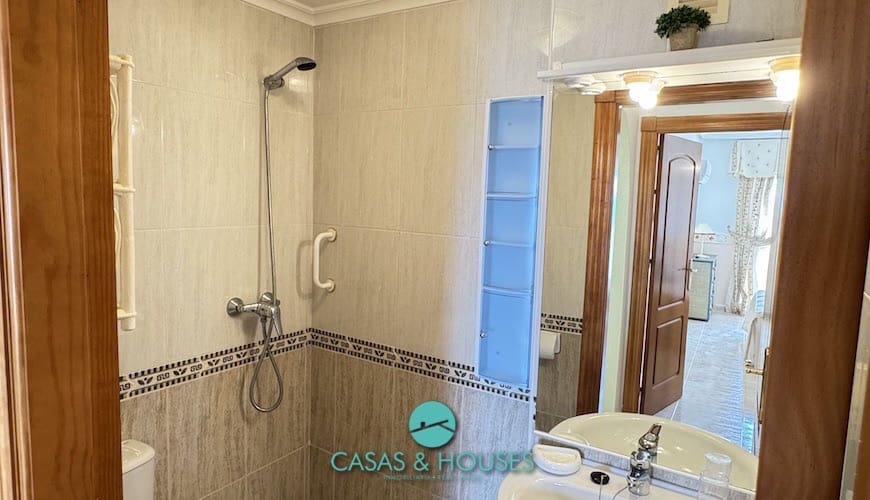 2 bedroom Apartment for sale in La Manga del Mar Menor with pool garage - € 176,000 (Ref: 9201990)