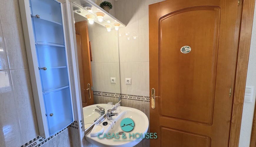 2 bedroom Apartment for sale in La Manga del Mar Menor with pool garage - € 176,000 (Ref: 9201990)