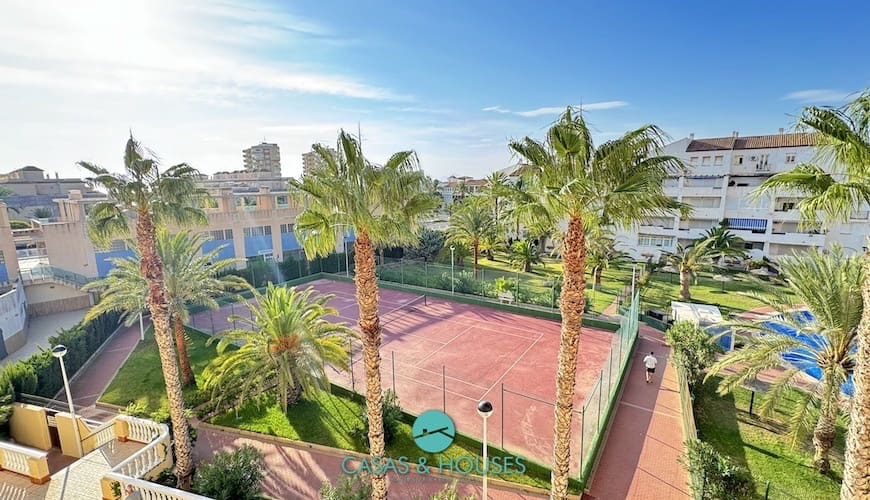 2 bedroom Apartment for sale in La Manga del Mar Menor with pool garage - € 176,000 (Ref: 9201990)