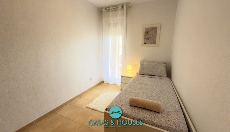 3 makuuhuone Huoneisto myytävänä paikassa La Manga del Mar Menor mukana uima-altaan 
autotalli - 255 000 € (Ref: 9327028)