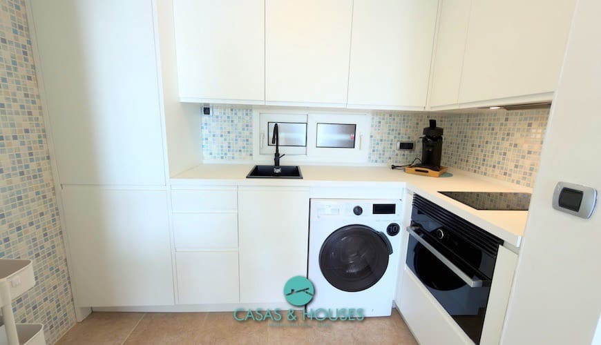 1 sypialnia Apartament na sprzedaż w La Manga del Mar Menor z basenem garażem - 155 000 € (Ref: 9338661)