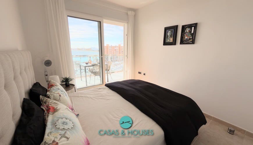 1 sypialnia Apartament na sprzedaż w La Manga del Mar Menor z basenem garażem - 155 000 € (Ref: 9338661)