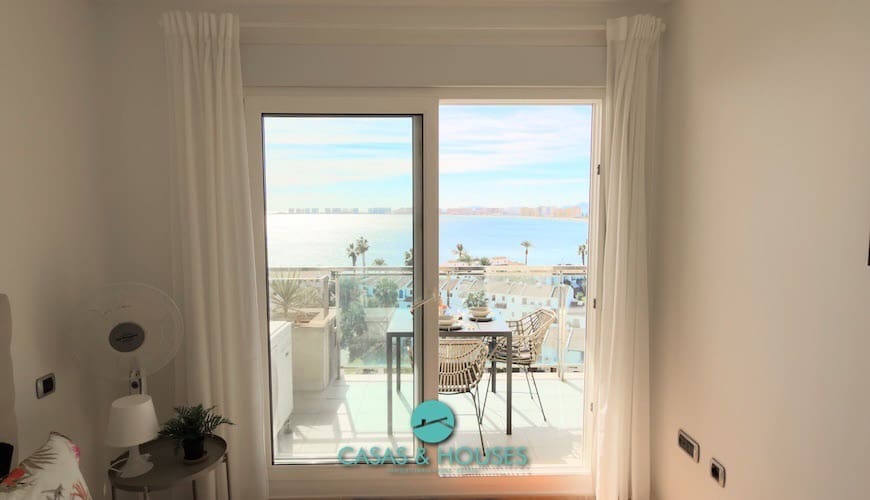 1 sypialnia Apartament na sprzedaż w La Manga del Mar Menor z basenem garażem - 155 000 € (Ref: 9338661)