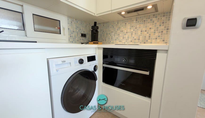 1 sypialnia Apartament na sprzedaż w La Manga del Mar Menor z basenem garażem - 155 000 € (Ref: 9338661)