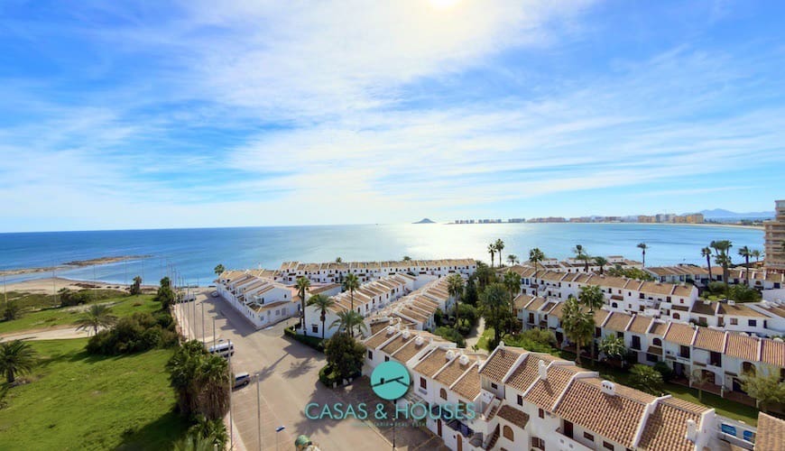 1 sypialnia Apartament na sprzedaż w La Manga del Mar Menor z basenem garażem - 155 000 € (Ref: 9338661)