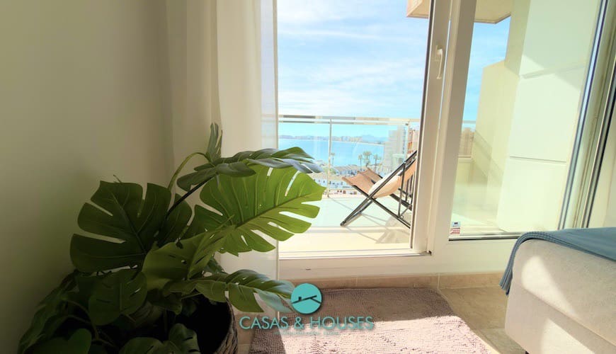 1 sypialnia Apartament na sprzedaż w La Manga del Mar Menor z basenem garażem - 155 000 € (Ref: 9338661)