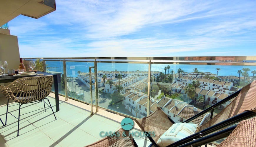 1 sypialnia Apartament na sprzedaż w La Manga del Mar Menor z basenem garażem - 155 000 € (Ref: 9338661)