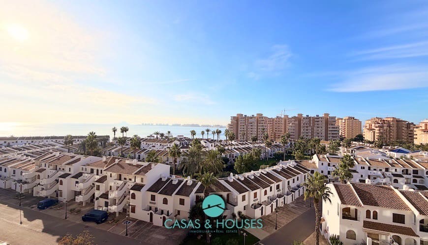 2 bedroom Apartment for sale in La Manga del Mar Menor with pool garage - € 178,000 (Ref: 9357232)