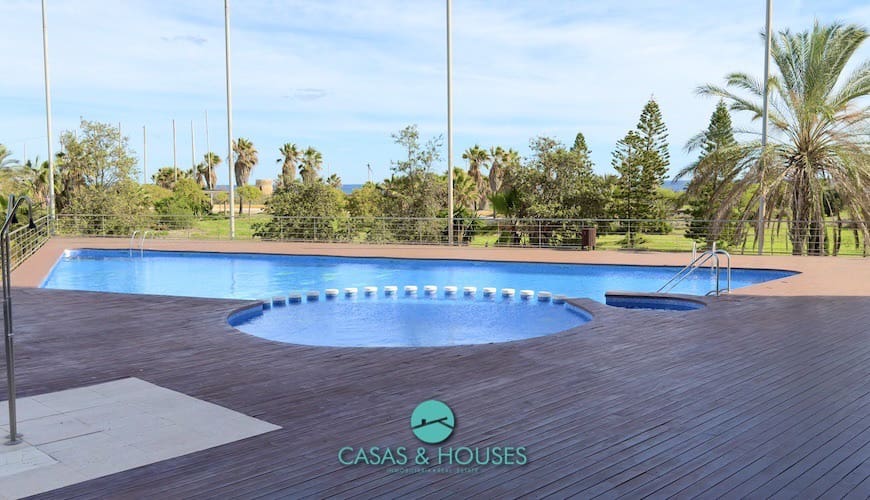 2 bedroom Apartment for sale in La Manga del Mar Menor with pool garage - € 178,000 (Ref: 9357232)