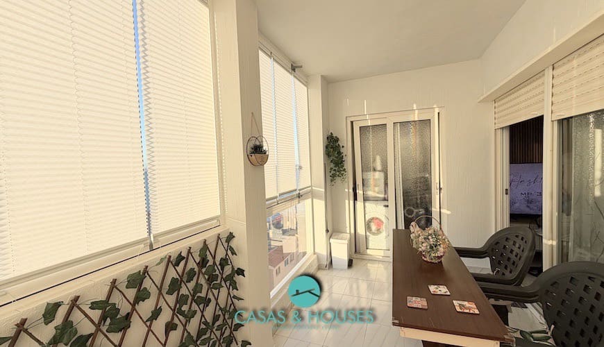 1 bedroom Apartment for sale in La Manga del Mar Menor with pool garage - € 116,000 (Ref: 9360426)